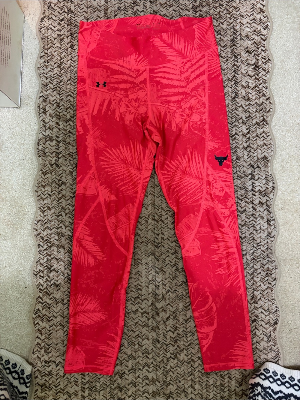 Under Armour Tropical-Print Leggings